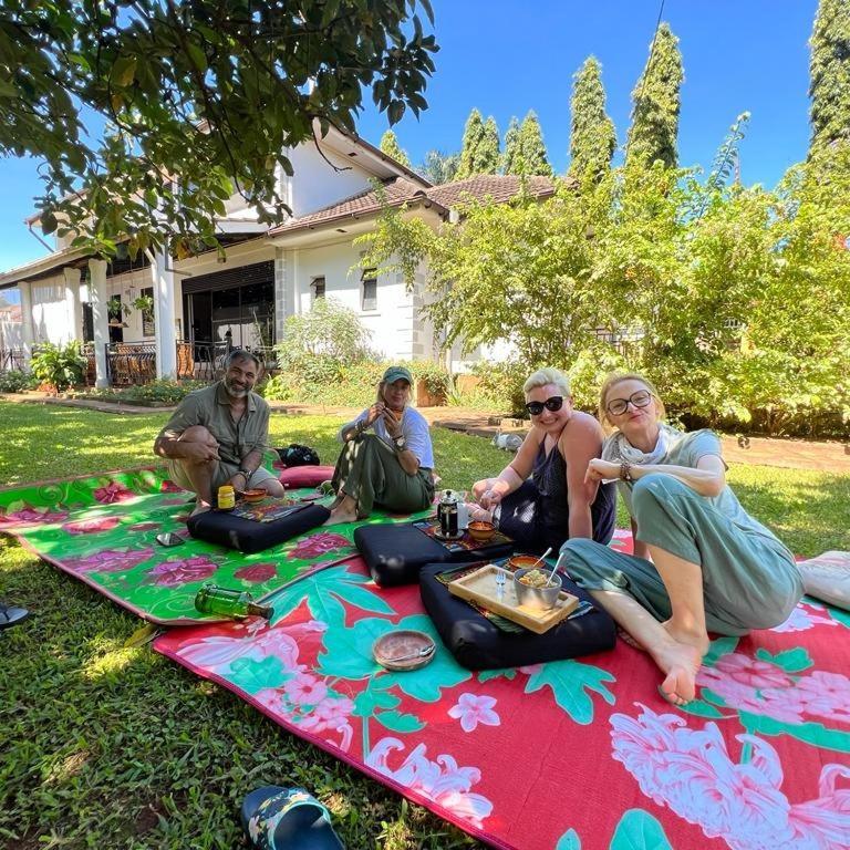 Aivilo Home Entebbe Luaran gambar