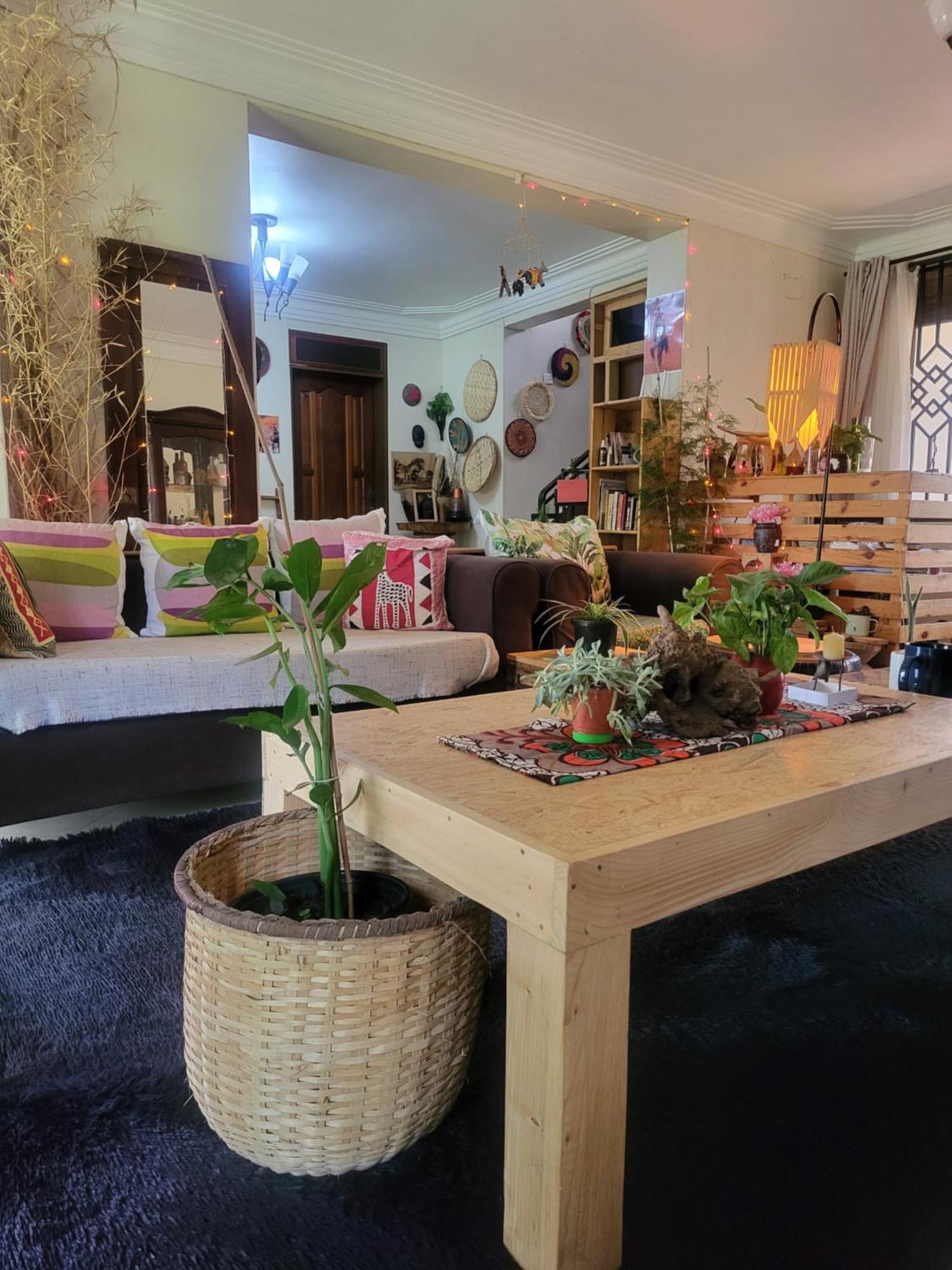 Aivilo Home Entebbe Luaran gambar
